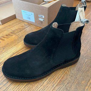 Astorflex Bitflex Chelsea Boot, Black Suede, Crepe Sole, Size US 9 / IT 42
